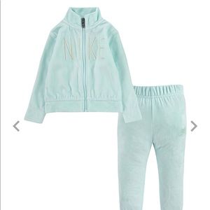 Nike Toddler Girls Track Suit